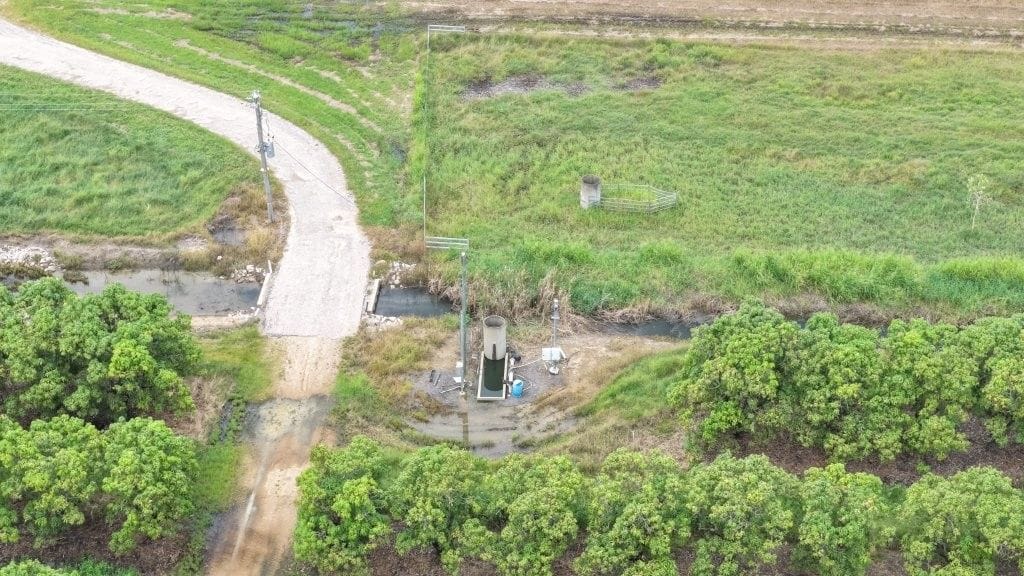 Farming property, Giru