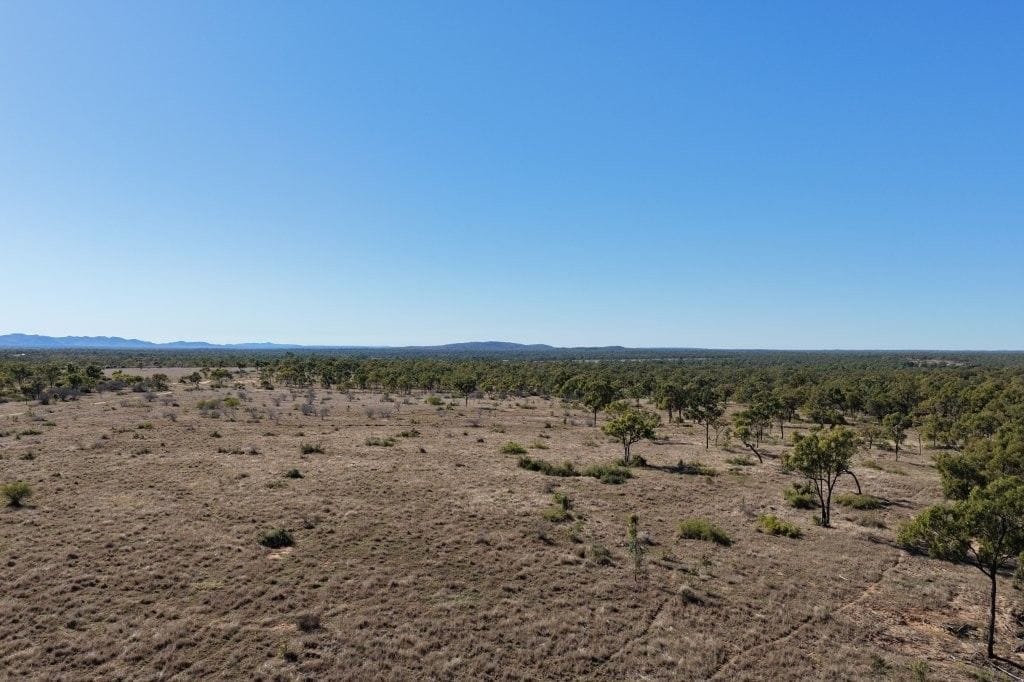 500 acres for sale Charters Towers