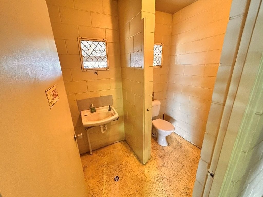 22 Rainbow Road, Charters Towers