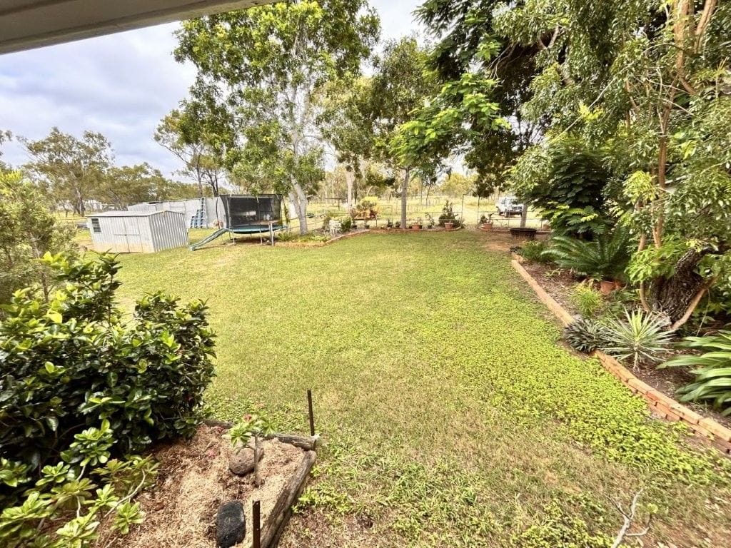 240 Old Dalrymple Road, Breddan
