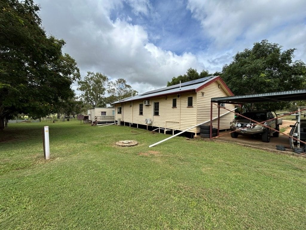 240 Old Dalrymple Road, Breddan