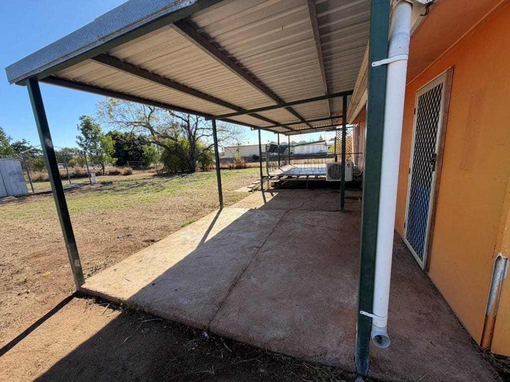 13 Dundee Street, Queenton
