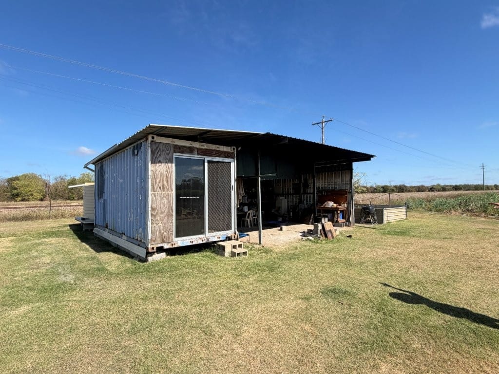 8297 Ayr-Dalbeg Road, Dalbeg
