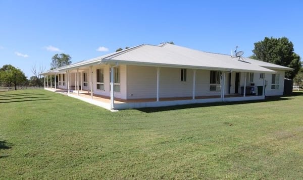 Bumbleginny, Charters Towers