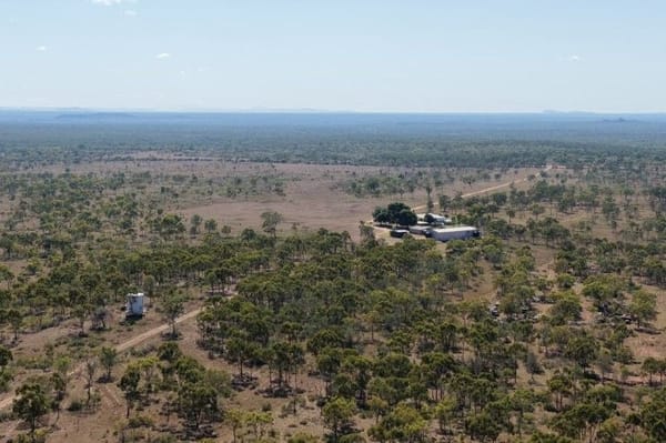 Bumbleginny, Charters Towers