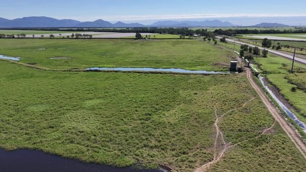 Riverlands Grazing, via Ingham