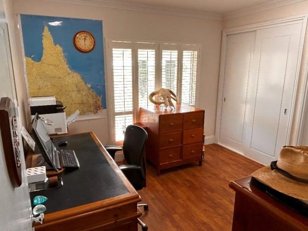 Bumbleginny, Charters Towers