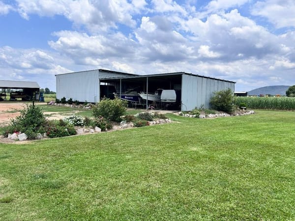Haughton Hay Farm, Giru