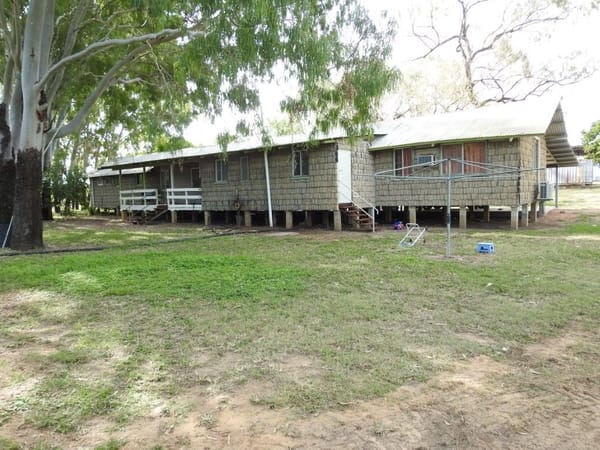 12323 Flinders Highway, Queenton