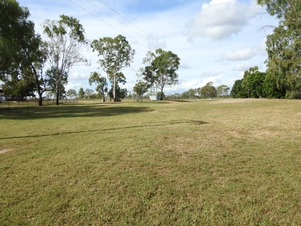12323 Flinders Highway, Queenton