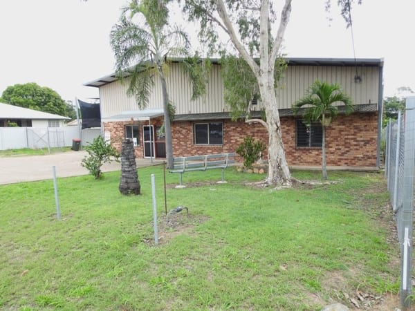 22 Rainbow Road, Charters Towers