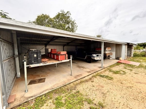 22 Rainbow Road, Charters Towers