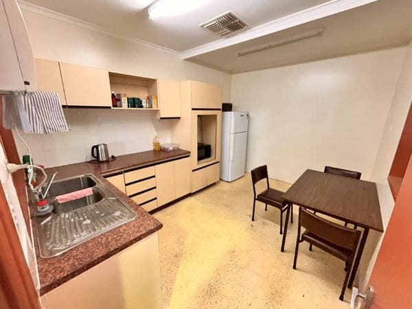 22 Rainbow Road, Charters Towers