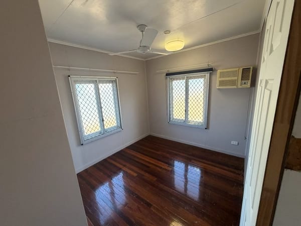 13 Dundee Street, Queenton