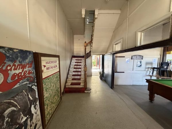 Federal Palace Hotel, Richmond QLD