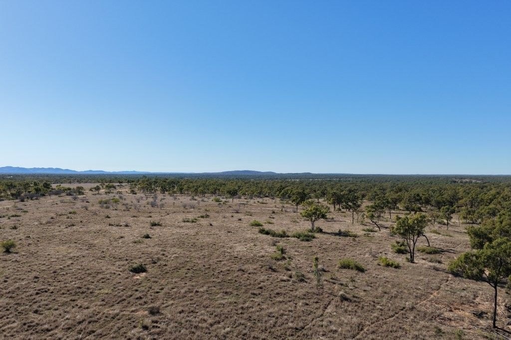 500 acres for sale Charters Towers