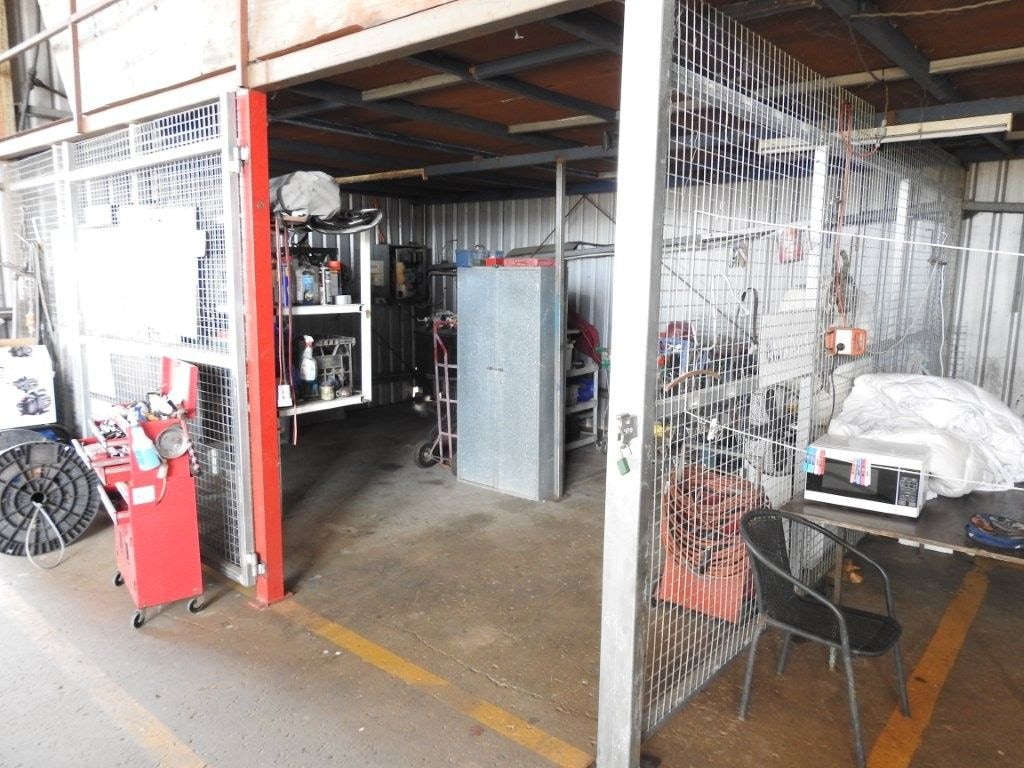 12323 Flinders Highway, Queenton