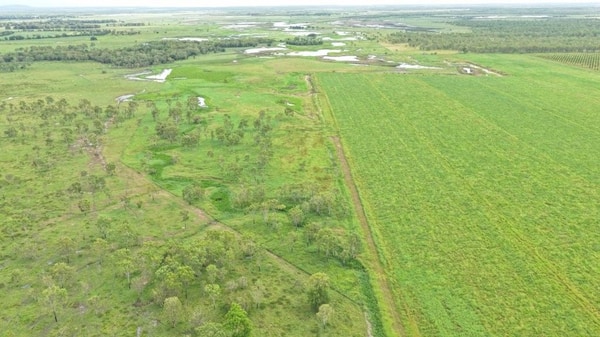 Farming property, Giru