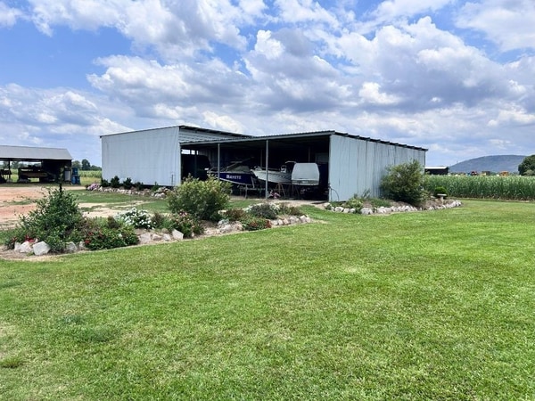 Haughton Hay Farm, Giru